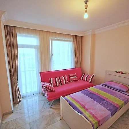 Apartment Kurt Safir